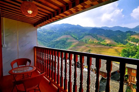龙脊梯田寨花楼民宿(西山韶乐观景点千层天梯店)