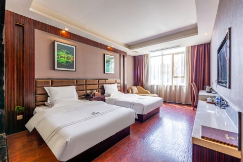 监利吉司利主题酒店