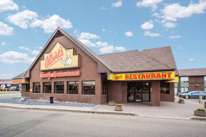 西埃德蒙顿舒适酒店(Comfort Inn Edmonton West)