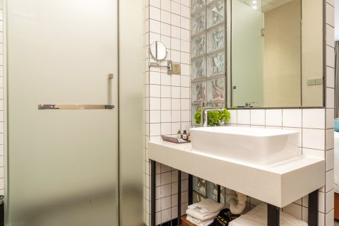 宿颜酒店(苏州石路地铁站山塘景区店)