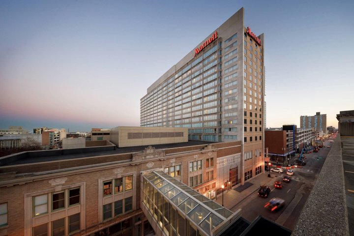 路易斯威尔市中心万豪酒店(Louisville Marriott Downtown)