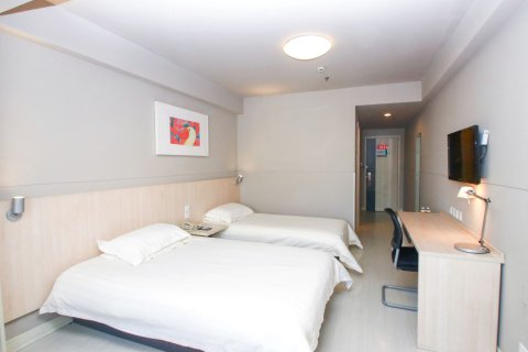 锦江之星酒店(阜阳红旗中学二里井夜市店)