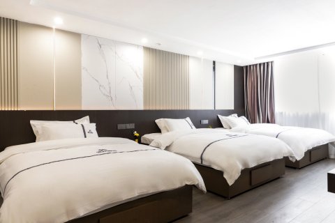 峨眉山雷洞坪佛光饭店