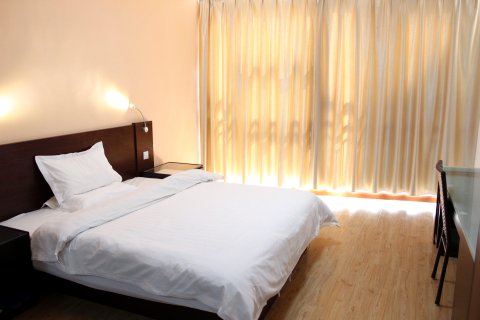 速8酒店(海阳金海螺广场店)