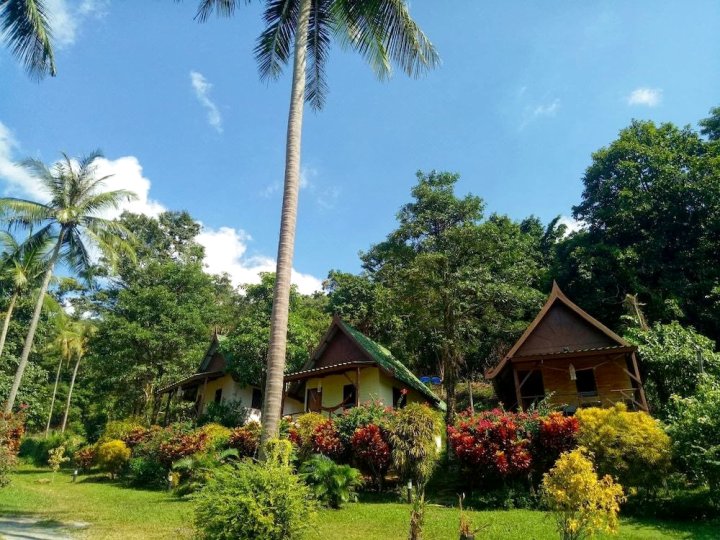 TP小屋简易别墅(TP Hut Bungalows)