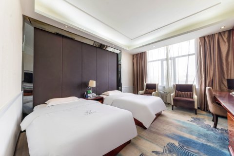 海东华意商务酒店