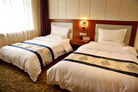 锐思特连锁酒店(集安鸭绿江店)