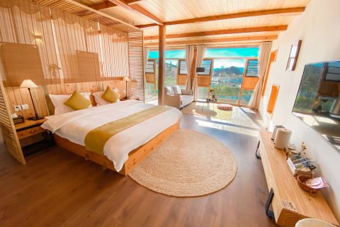 泸沽湖良筑美宿民宿