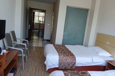 石泉龙江商务酒店