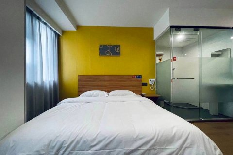 布丁严选酒店(宁波火车站大卿桥地铁站店)