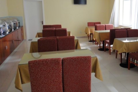 怡莱酒店(霸州火车站店)