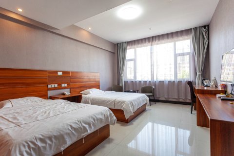 襄汾青苹果酒店