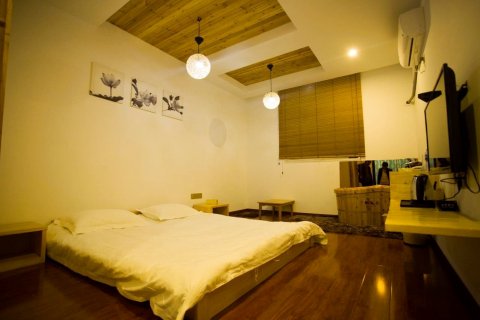 阜阳埃菲尔主题宾馆