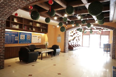 天艺0898酒店(省人民医院海口汽车西站店)