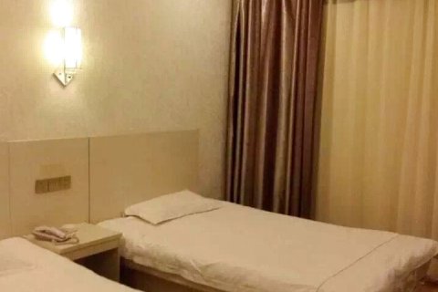 新绿园宾馆(宝丰县中心汽车站店)