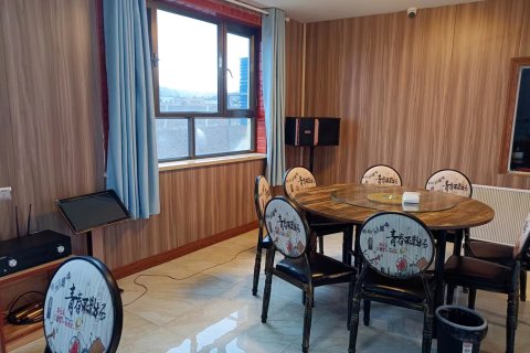 那拉提唐顿庄园