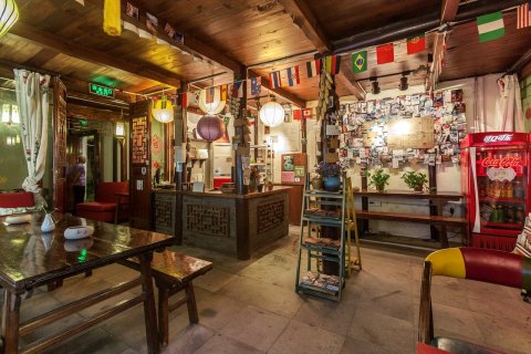 西塘彩云堂庭院花园民宿