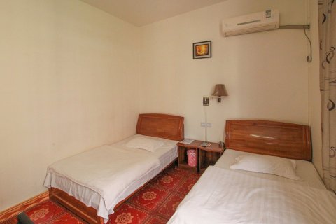 平乐星期八客栈