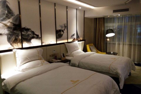 九五豪泰酒店(紫云店)