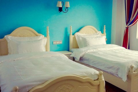 红原等风来国际青年旅舍