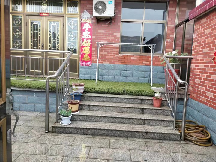 荣成温馨小屋民宿