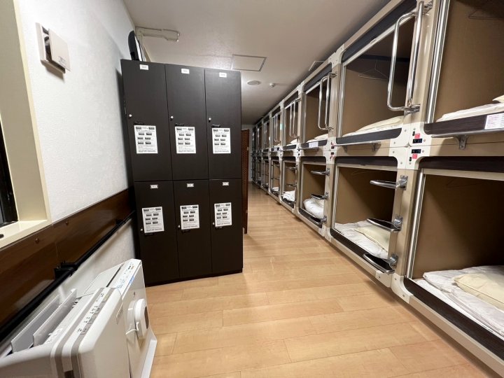 Ryukyu Capsule Hotel 8131 Haisai