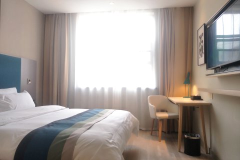 如家睿柏·云酒店(十堰车站路店)