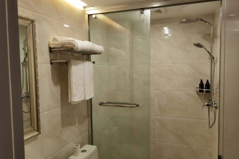 半岛大酒店(进贤吾悦广场店)