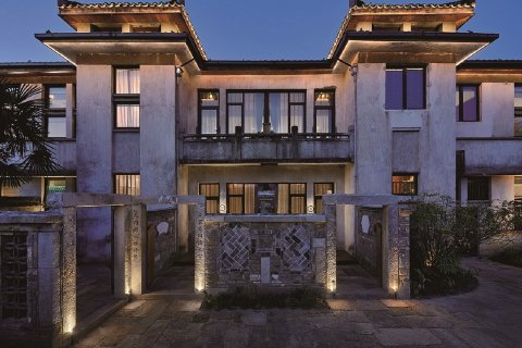 黟县无名初黑多白少民宿