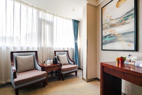 西昌远华酒店(月亮湖公园店)