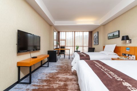 富蓝特回酒店(张家界阳光水岸店)