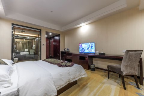 靖江大酒店(杭州萧山机场永盛路地铁站店)