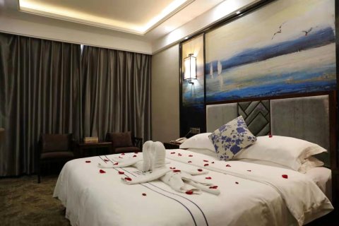 绥阳忠泰大酒店