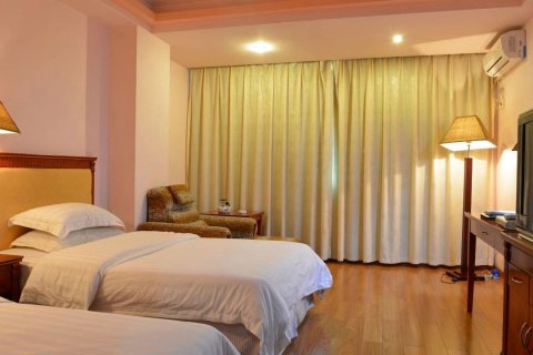 新丰百乐宫酒店