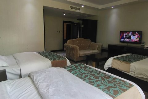 巴塘西行驿站大酒店