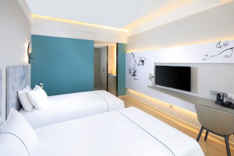 白玉兰酒店(上海田子坊马当路地铁站店)