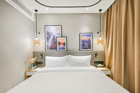 丽怡酒店(天津五大道小白楼地铁站店)