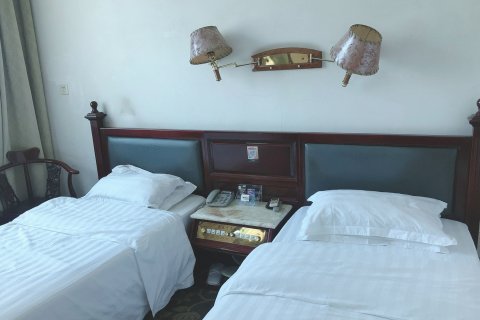 荥阳龙吟堂大酒店