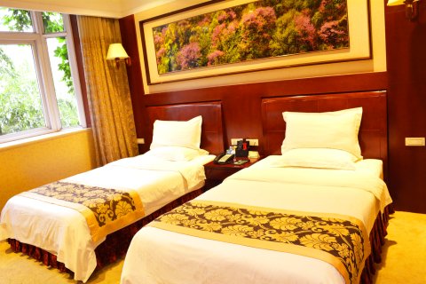 鲁山玉京温泉度假酒店