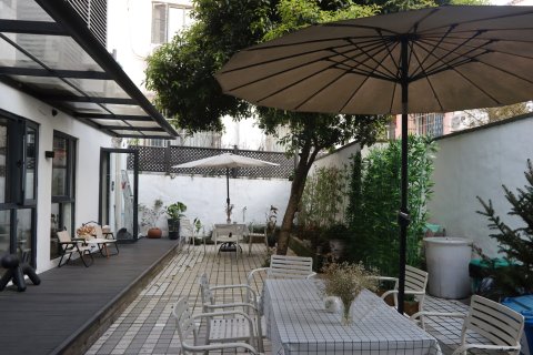 南岸晓风精品民宿(西湖店)