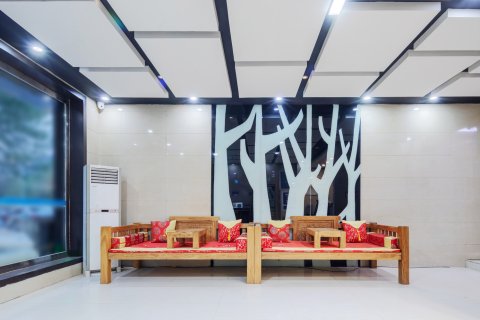 驿家365连锁酒店(河间信誉楼店)