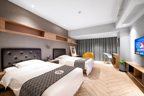 隅花原设计酒店(海口美兰机场鸿洲江山店)