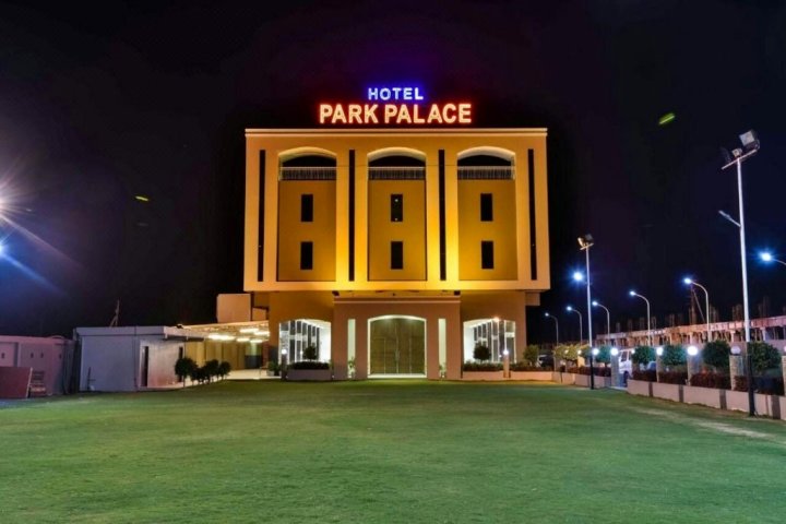 Hotel Shanti Palace