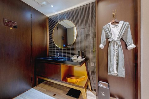 雅格欢聚酒店(宜昌滨江公园CBD购物中心店)