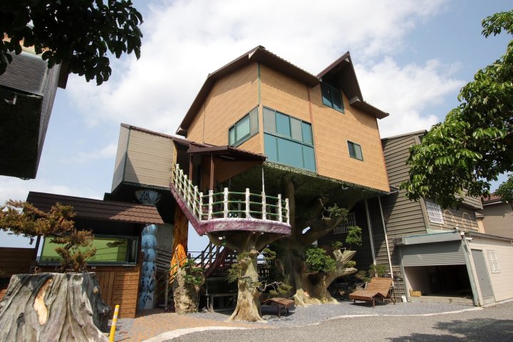 峰树屋民宿(Peak Tree House)