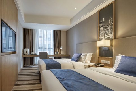 信阳華庭酒店(和美广场火车站店)