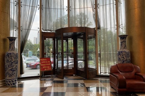 温馨99商务酒店(南昌红谷滩秋水广场店)