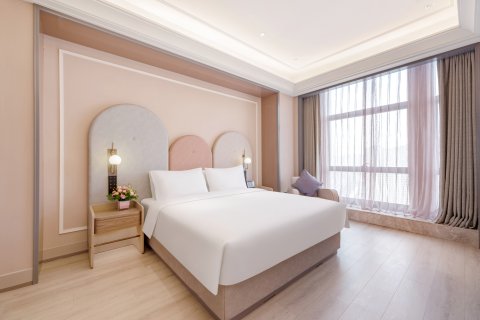 乌鲁木齐高铁站美居酒店