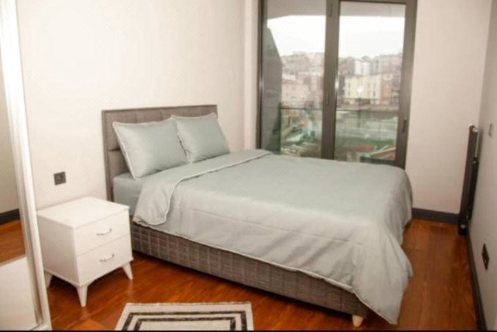 Azad Homes Taksim Benesta 127