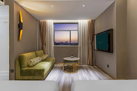 雅格欢聚酒店(宜昌滨江公园CBD购物中心店)